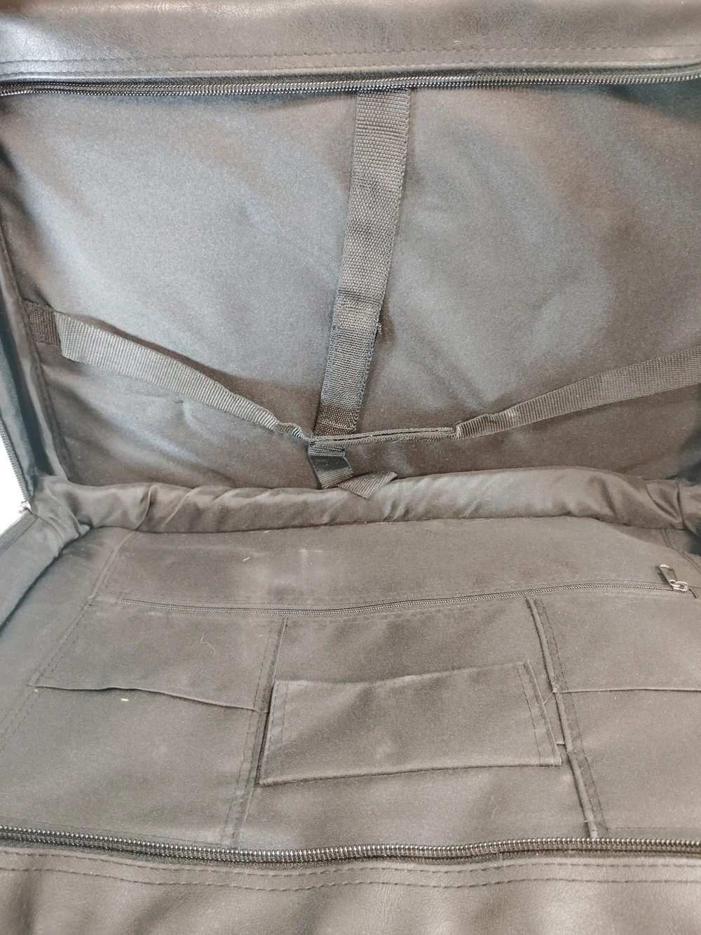 Leeds Black Leather Laptop/Messenger /Briefcase - Professional Men’s Bag